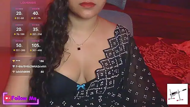 PRIYANKAUAE online show from October 6, 12:22 pm