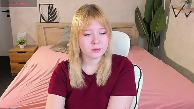 Amy Kimberlly online show from December 14, 11:54 pm