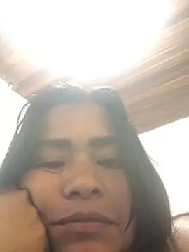 indiazinha69  online show from February 13, 7:48 pm