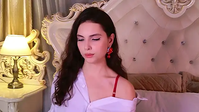 GIGI DAV online show from November 20, 9:05 pm