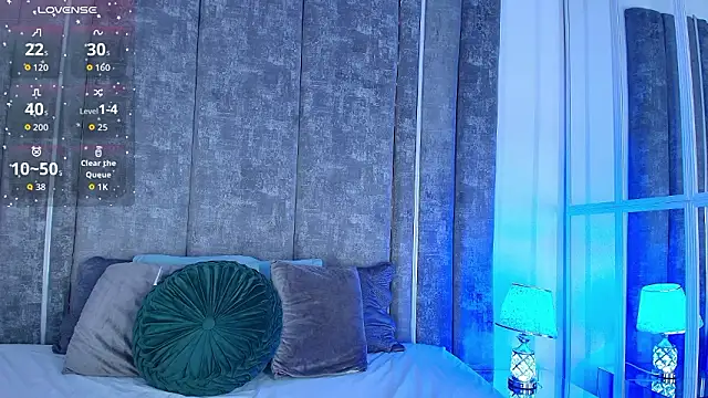 AliDiaz  online show from March 23, 6:58 pm