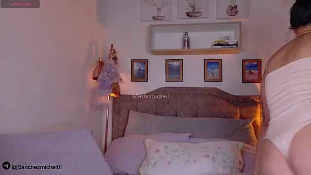 Marivimichel1 online show from March 2, 10:11 am