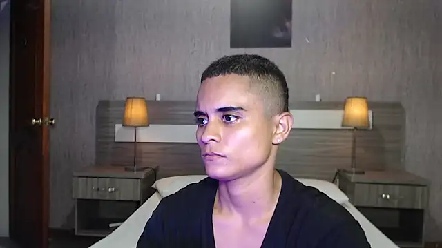 Liiamthompson online show from September 16, 12:02 pm