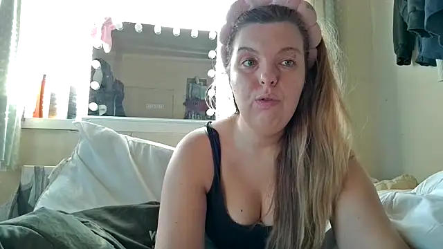 Demi WelshX online show from November 18, 11:22 am