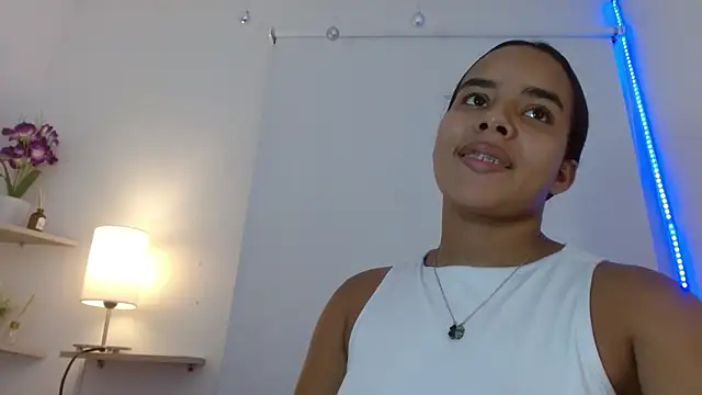 Roxy Stonee online show from September 24, 8:08 pm