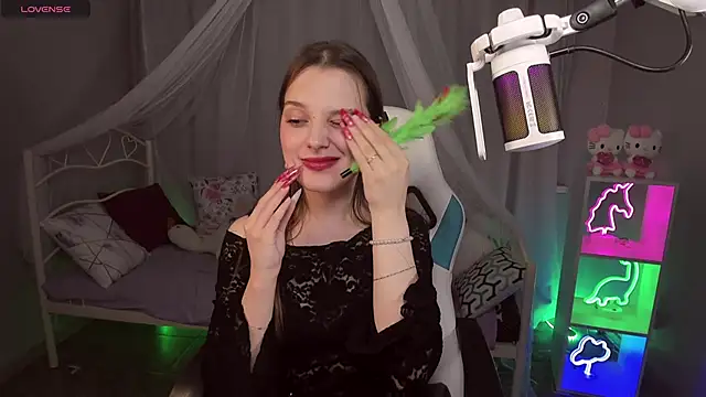 kaisajenner online show from October 20, 12:46 am