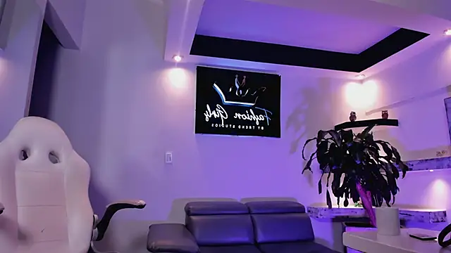 allicemackenzie online show from September 30, 10:43 am