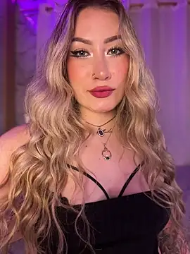 Lally Valencia   online show from March 21, 8:19 am