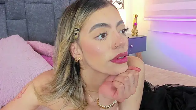 Violetta Ficher online show from April 15, 2:56 am