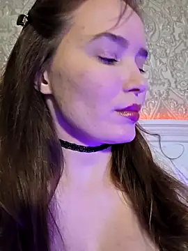 ForLoveAnd online show from March 29, 7:57 pm