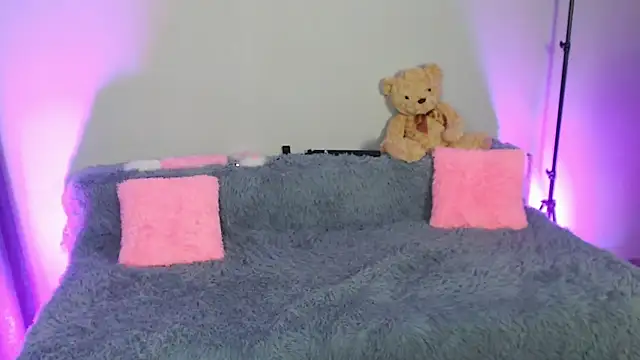 EvaBalmer online show from September 18, 12:42 am