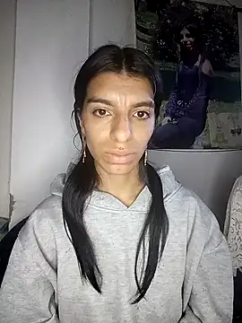 Ariell Kieran online show from October 10, 5:23 am