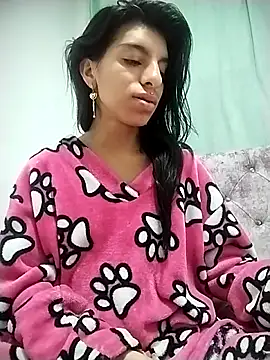 Ariell Kieran online show from February 3, 6:40 am