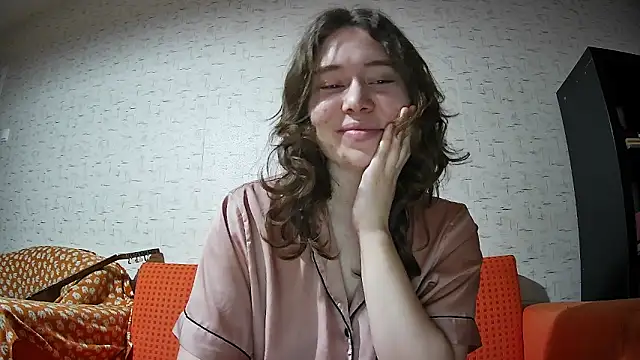 girliemilk online show from January 11, 3:06 pm