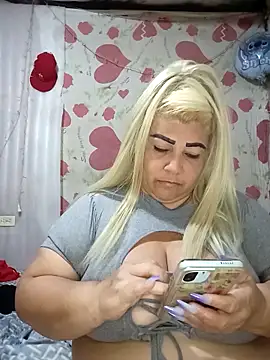 BonniAdams online show from April 13, 4:58 am