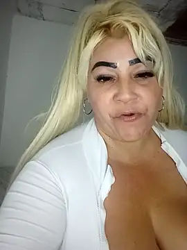 BonniAdams online show from May 30, 4:32 am