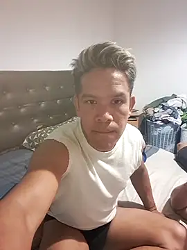 liamlara online show from March 2, 2:00 am