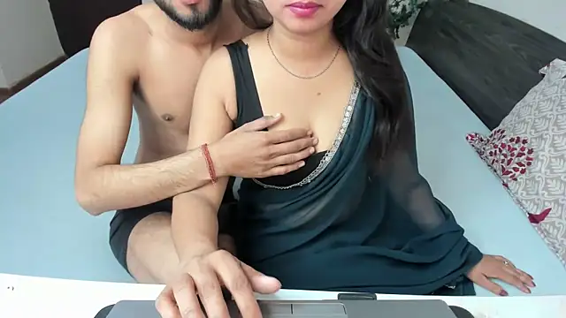 Queen Couple online show from February 21, 6:36 am