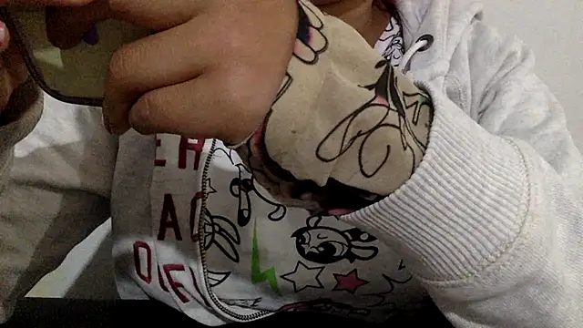 sharonlopez9611 online show from September 9, 3:06 am