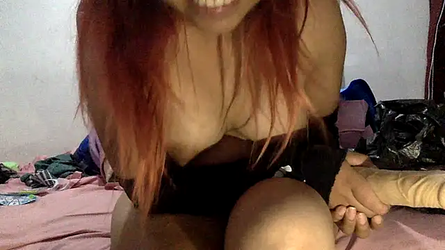 sharonlopez9611 online show from October 24, 3:46 am