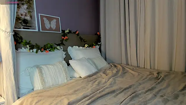 Amely Li1 online show from September 12, 8:34 am