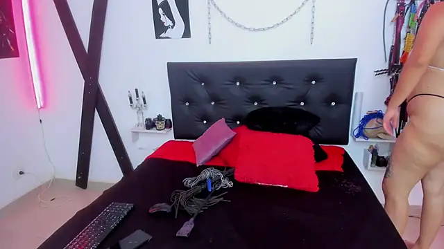 Julieta Carden  online show from September 10, 8:09 pm