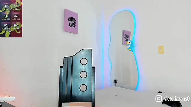 Vickyallien online show from September 26, 4:37 pm