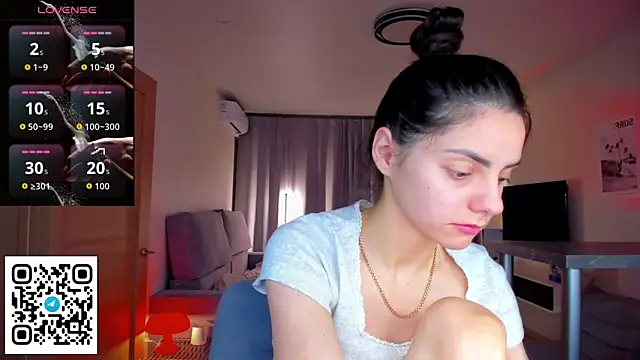 EmiliaZen online show from March 27, 6:08 pm