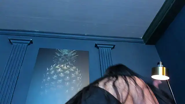 scarlet edwars online show from October 10, 7:19 pm