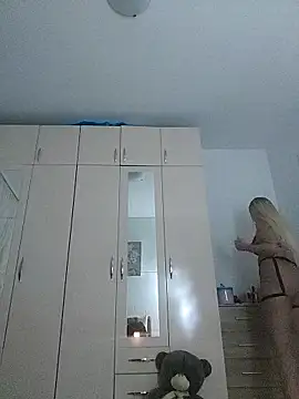 visnjica online show from March 3, 10:05 pm