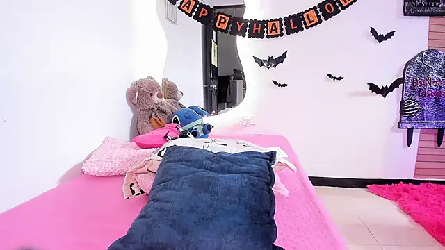 Abbiee 8 online show from October 22, 3:39 pm