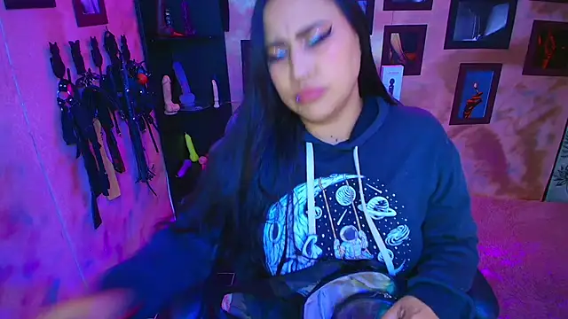 cherryy bombshelll online show from October 17, 6:22 pm