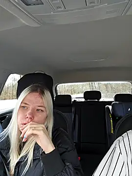 ademandjulia online show from February 28, 12:59 pm