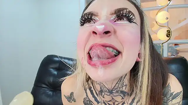 miss   angel online show from September 12, 6:48 pm