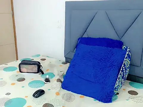 dominic 00 online show from January 13, 10:25 pm