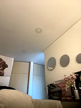 KarolVega- online show from October 4, 7:07 pm