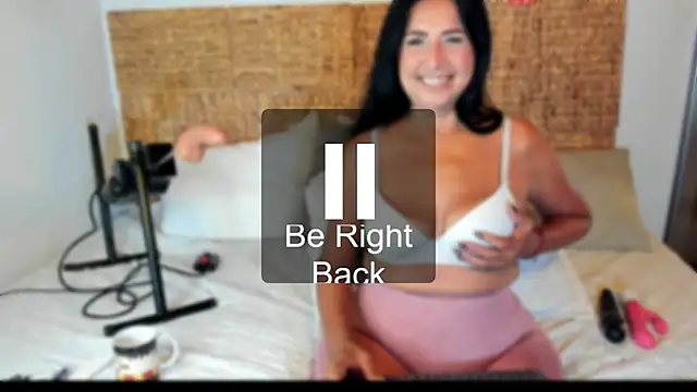 Jackiehmilf52 online show from February 17, 2:16 pm