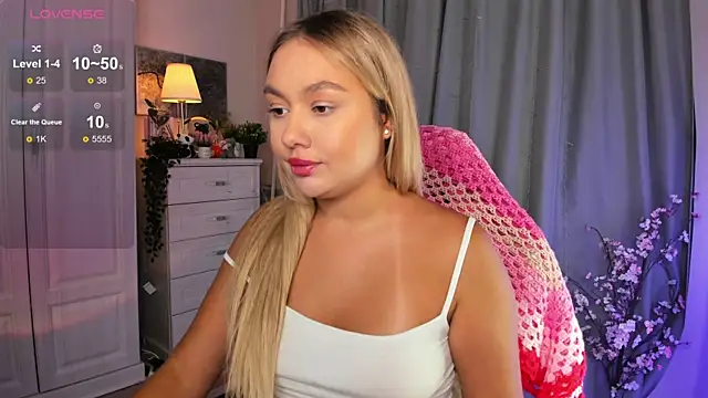  Loneve   online show from October 10, 3:50 pm