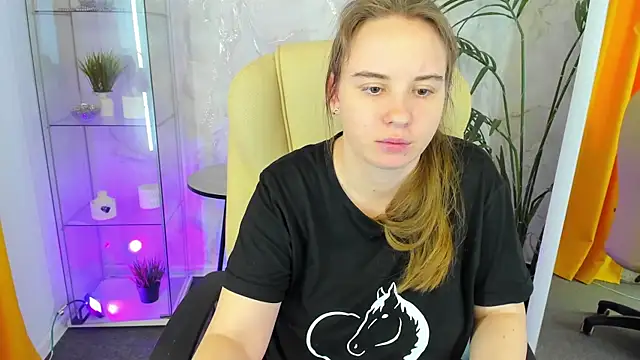 Lika 0ne online show from March 27, 12:06 pm