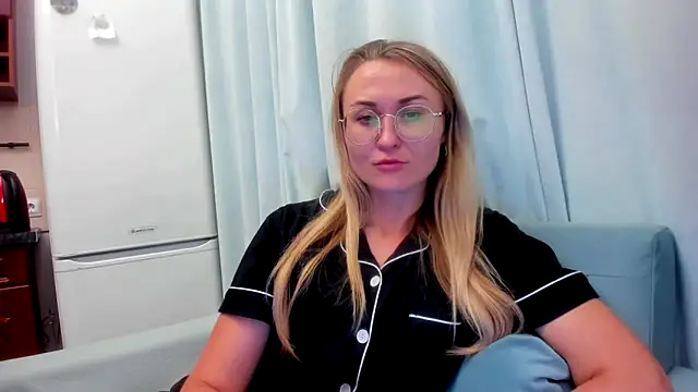 your Goddess Eva online show from September 20, 7:56 pm