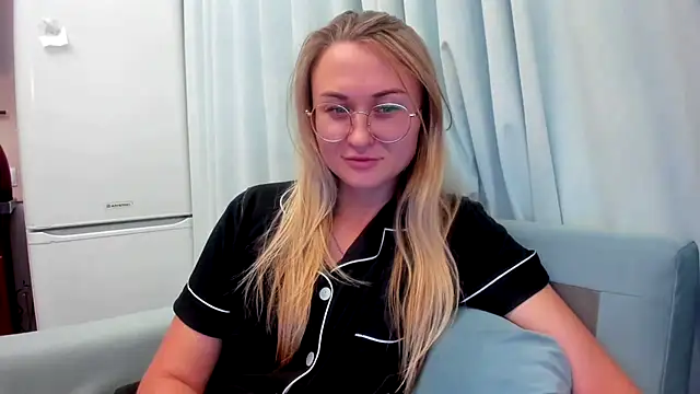 your Goddess Eva online show from September 25, 7:12 pm