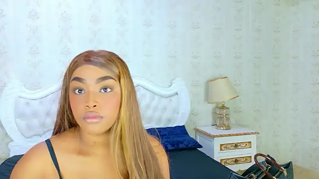 TianahGlow online show from December 2, 8:33 pm