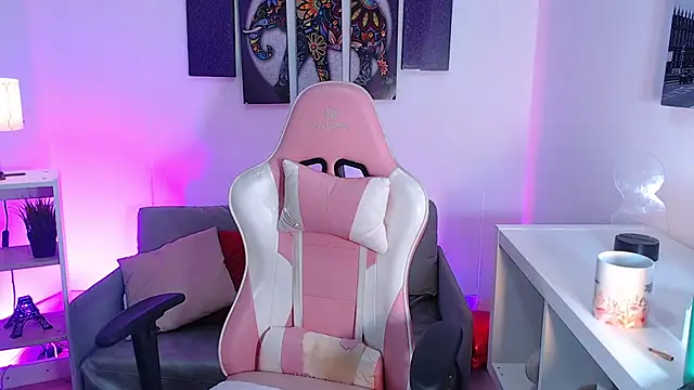 emily jewell1 online show from February 27, 12:27 pm