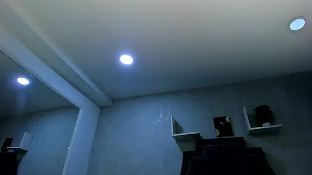 EmiliaRose  online show from September 21, 8:40 pm