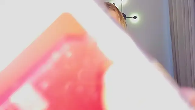 Caroline  Brown online show from September 10, 2:00 am