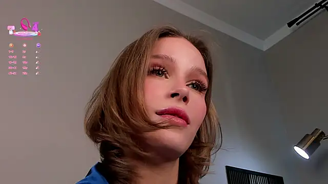 TaiteBayles online show from October 1, 2:05 am