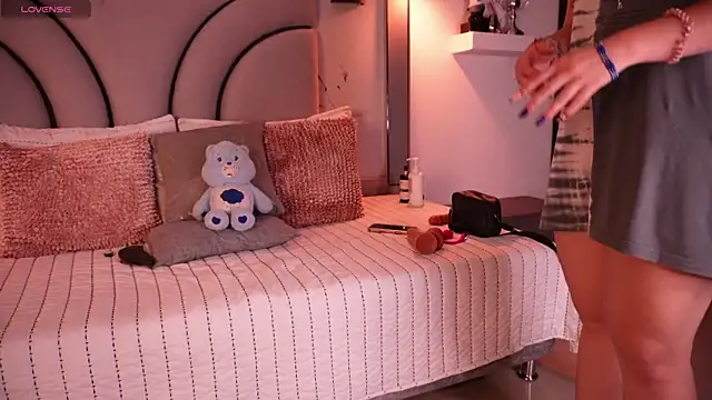 Julieta priv online show from April 18, 3:36 pm