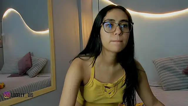 lucelly 15 online show from October 22, 11:37 am