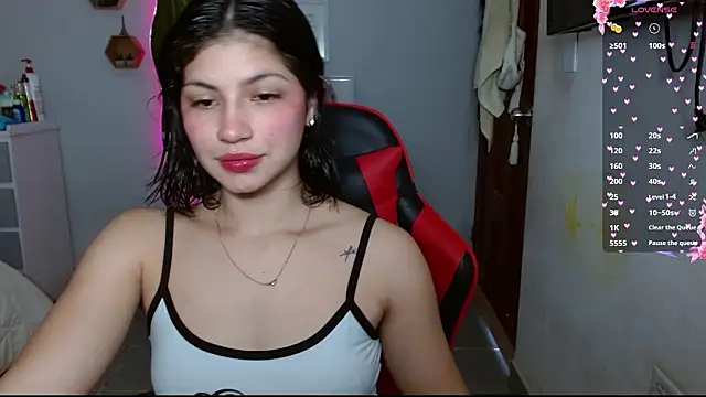 Violett 11 online show from March 7, 7:21 pm