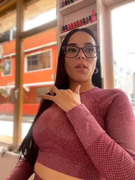 Naatalia online show from February 5, 6:22 pm